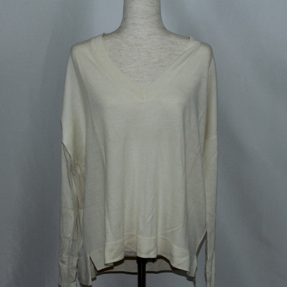 NWT J.Crew Merino V-neck Boyfriend Sweater - Picture 1 of 3